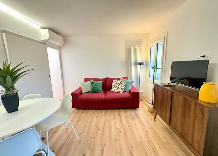 Central Elegant Apartment In Verona